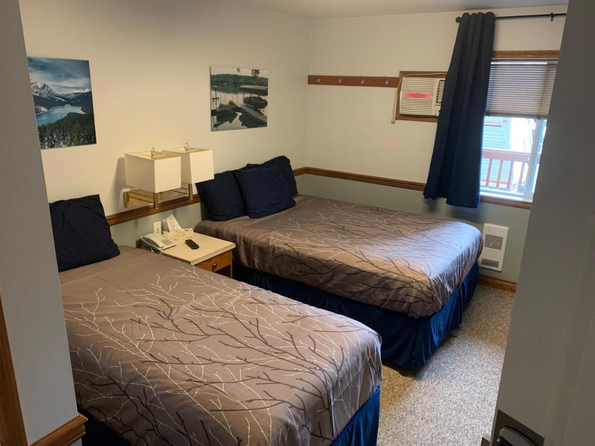 Peaks Lodge Revelstoke Kültér fotó
