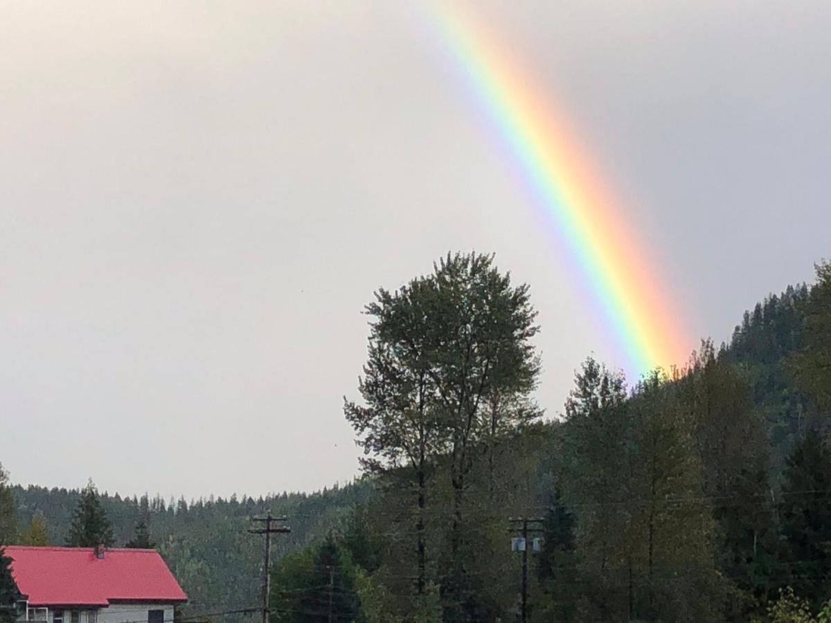Peaks Lodge Revelstoke Kültér fotó